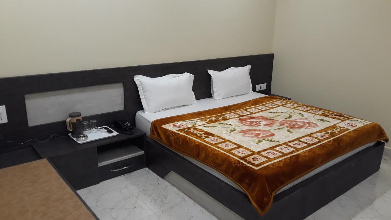 Hotel Uday Villas Shivpuri  Ngoại thất bức ảnh